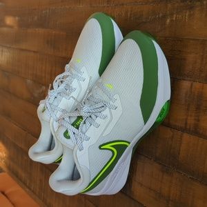 Nike Men's Air Zoom Infinity Tour NXT% Golf Shoes